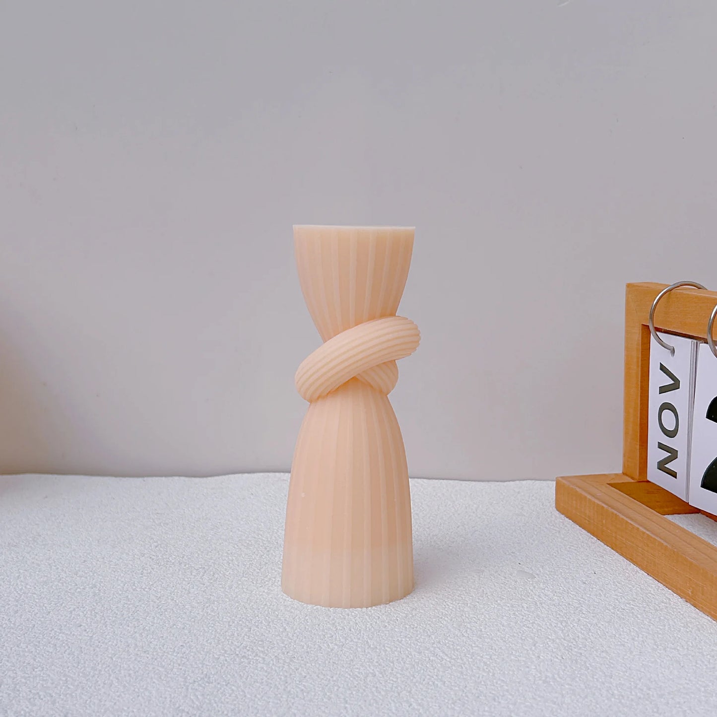 Cross Border Popular Knot Cylindrical Silicone Mold DIY Vertical bar Cylindrical Candle Silicone Mold Gypsum Aromatherapy Candle