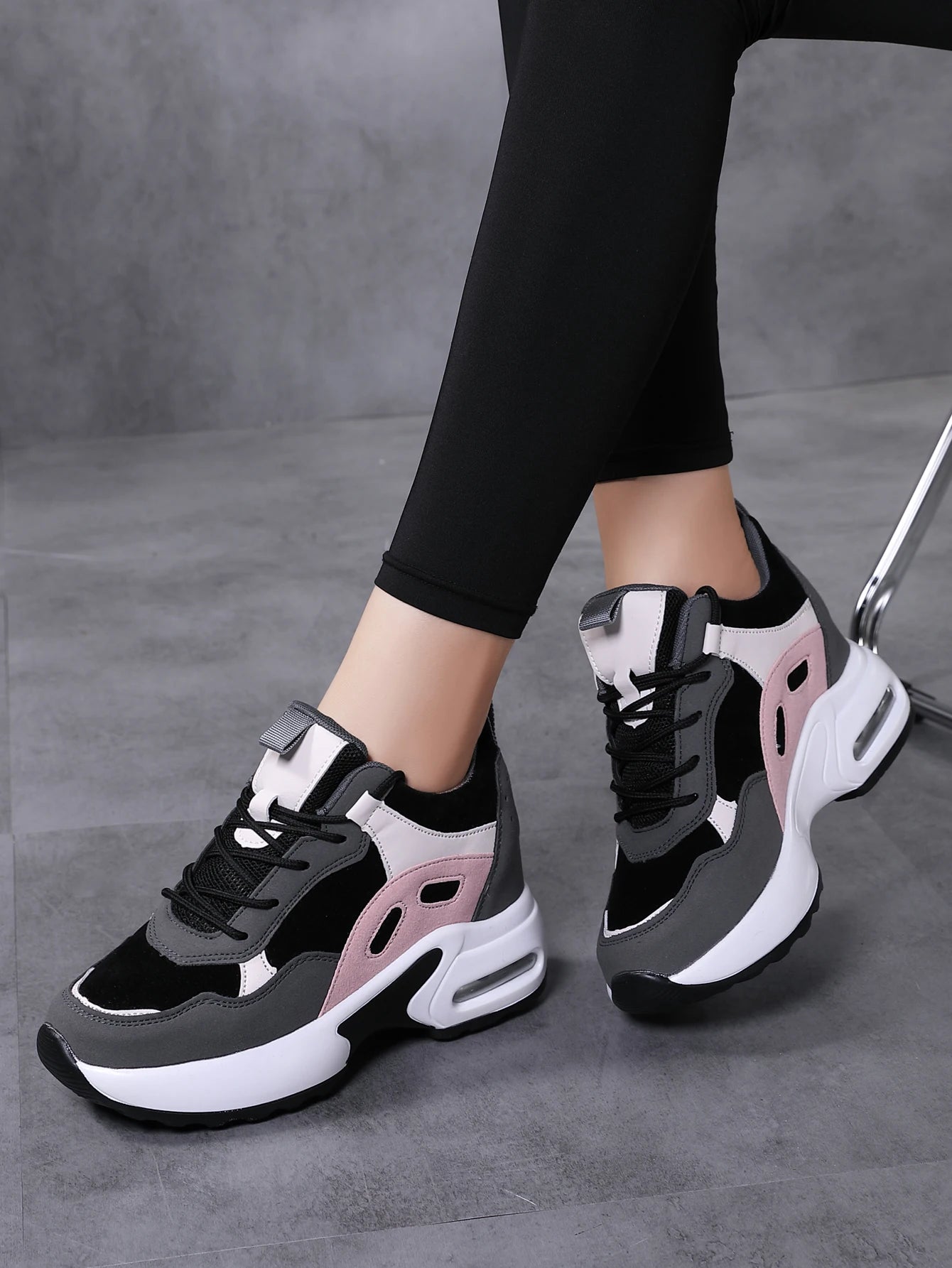 Us Stock Best Selling 2025 Walking Style Shoes Tenis Wedge Heels Sneakers for Women and Ladies Height Increasing Insoles