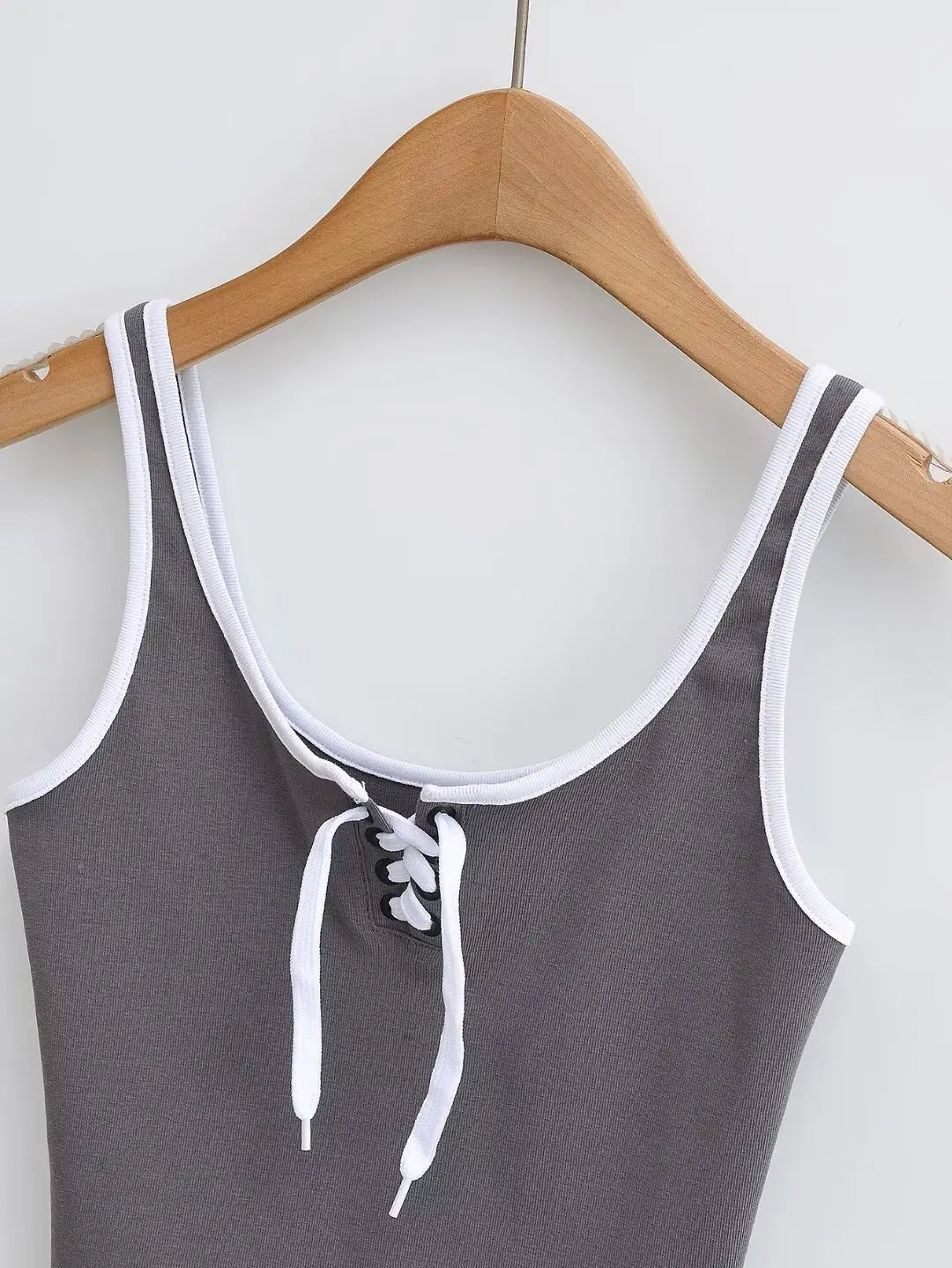 Women 2024 Summer New Fashion Strap Small Tank Tops Vintage Casual Female Camis Chic Tops