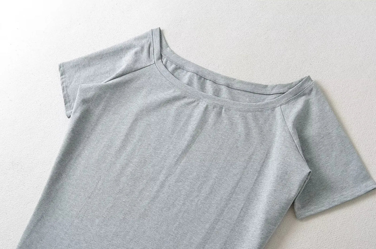 Women 2024 Summer New Fashion Loose Oblique Shoulder Off-shoulder Short Sleeve Retro Casual Chic Female Tee Shirt Tops Mujer