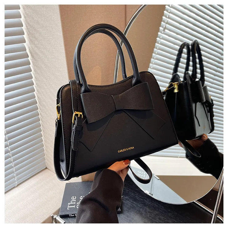 2025 New Luxury Wedding Clutch Bride Bag Elegant Red Bridesmaid Purse, Women's Fashion Handbag Versatile Small Evening Party Bag