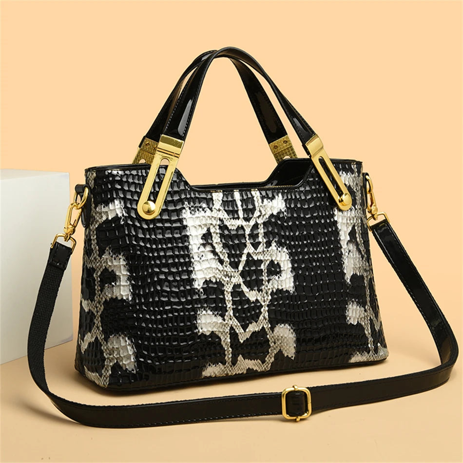 Fashion Trend Noble Women Handbag Python Pattern Luxury Ladies Party Handbag and Purse Elegant Wedding Party Casual Tote 2024