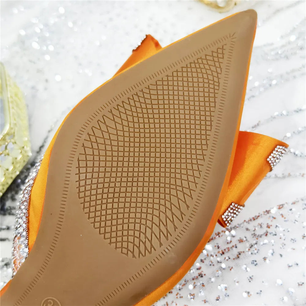 Med Heel Shoes for Women Hollowed Out Embroidery Rhinestone Italian Design Olive-green Color Pointed-Toe Shoes and Bags Set