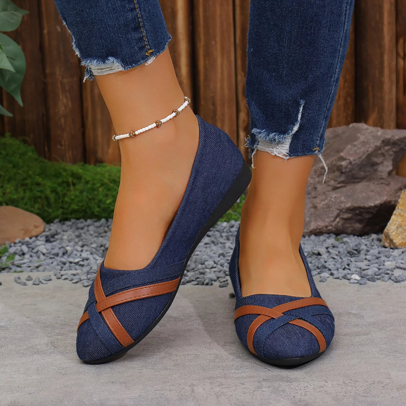 2025 Spring and Autumn New Fashionable Breathable Comfortable Flat Shoes Anti slip Soft soled Women's Shoes Casual Shoes