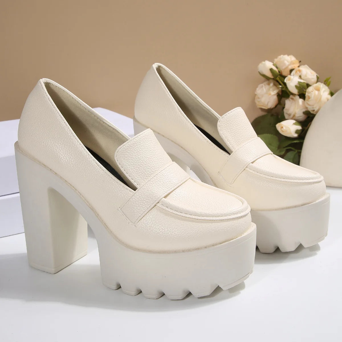 Comfortable women's shoes for Spring and Summer 2025: New deep-mouthed high heels and thick-soled single shoes for women