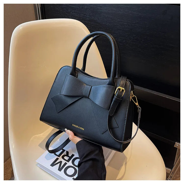 2025 New Luxury Wedding Clutch Bride Bag Elegant Red Bridesmaid Purse, Women's Fashion Handbag Versatile Small Evening Party Bag