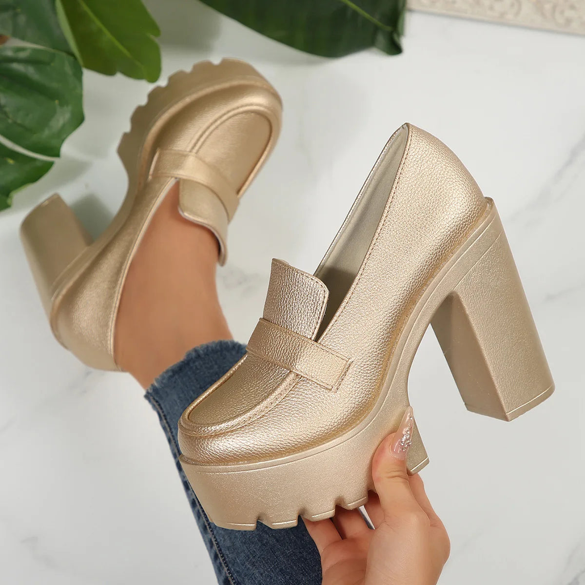 Comfortable women's shoes for Spring and Summer 2025: New deep-mouthed high heels and thick-soled single shoes for women