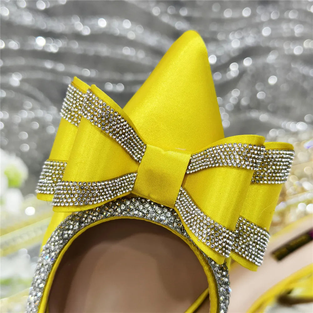 Med Heel Shoes for Women Hollowed Out Embroidery Rhinestone Italian Design Olive-green Color Pointed-Toe Shoes and Bags Set