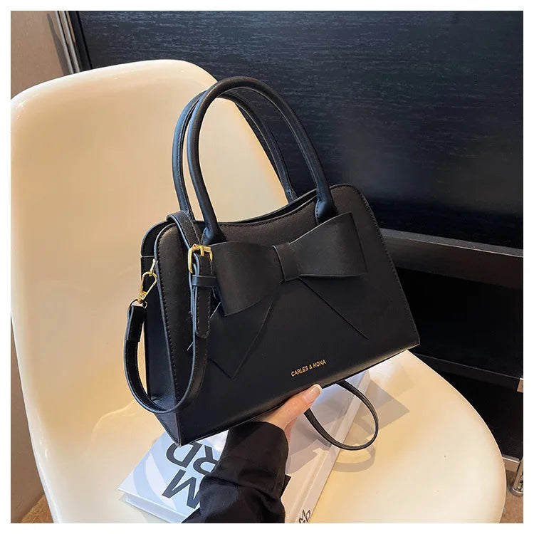 2025 New Luxury Wedding Clutch Bride Bag Elegant Red Bridesmaid Purse, Women's Fashion Handbag Versatile Small Evening Party Bag