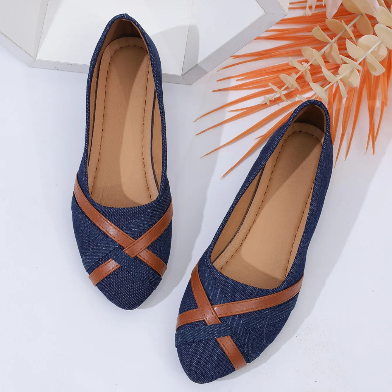 2025 Spring and Autumn New Fashionable Breathable Comfortable Flat Shoes Anti slip Soft soled Women's Shoes Casual Shoes