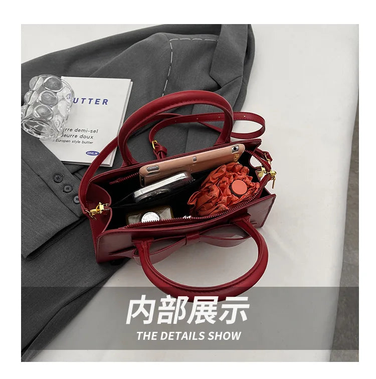 2025 New Luxury Wedding Clutch Bride Bag Elegant Red Bridesmaid Purse, Women's Fashion Handbag Versatile Small Evening Party Bag